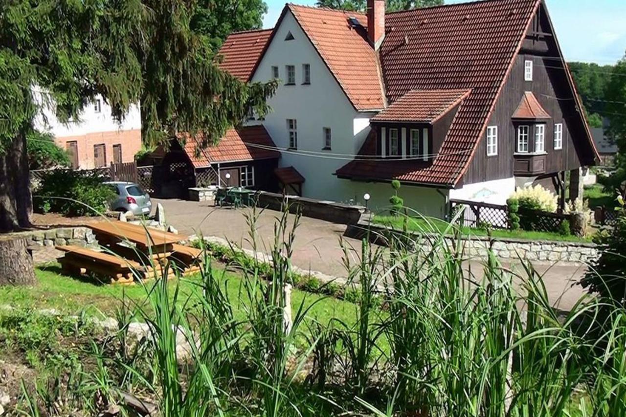 Hotel Krasnoludki Sosnowka  Bagian luar foto
