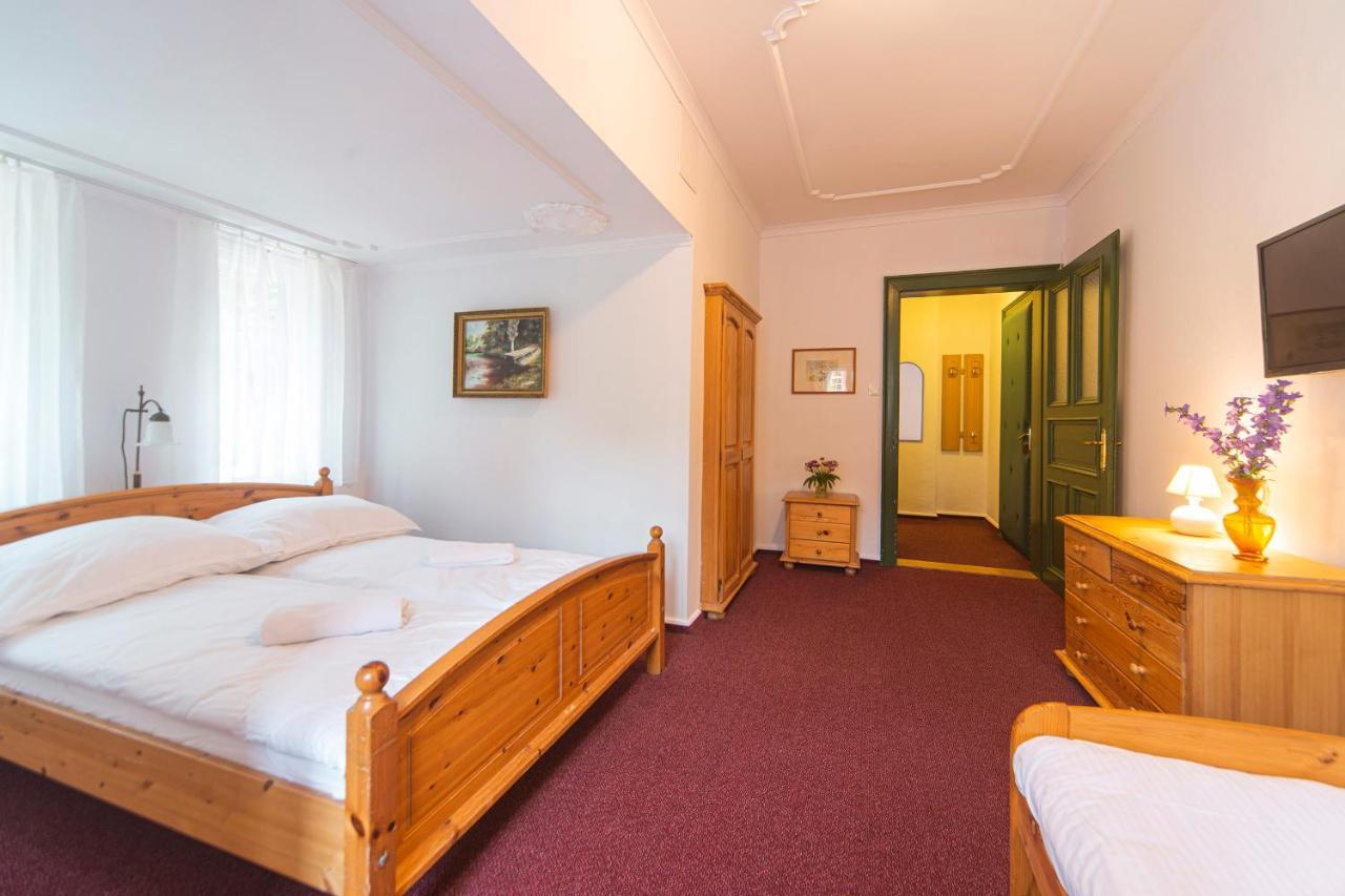 Hotel Krasnoludki Sosnowka  Bagian luar foto