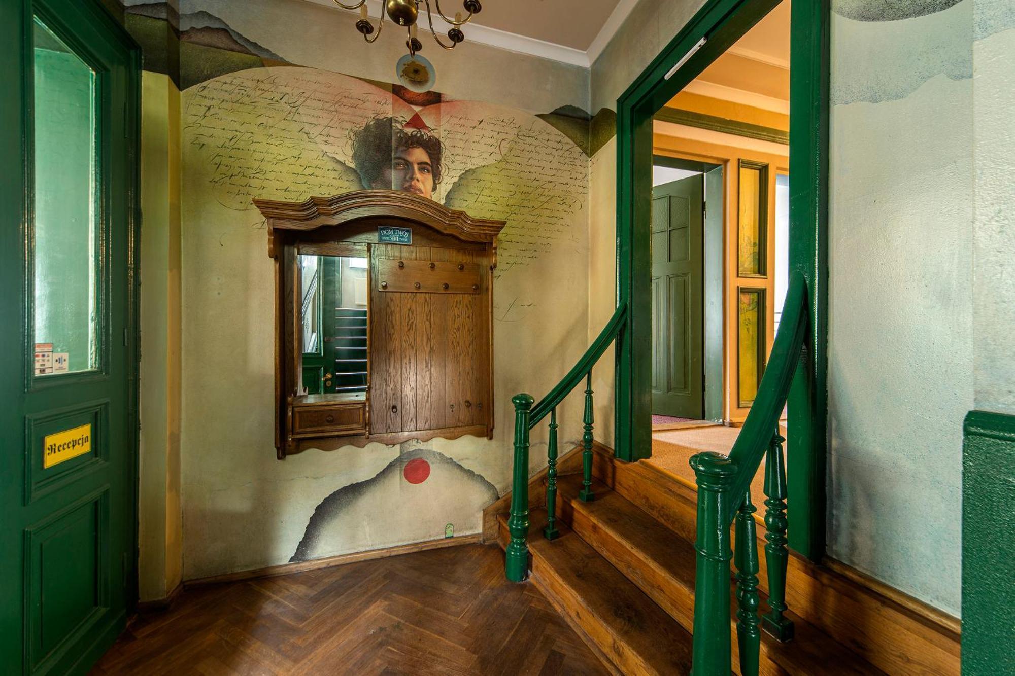 Hotel Krasnoludki Sosnowka  Bagian luar foto