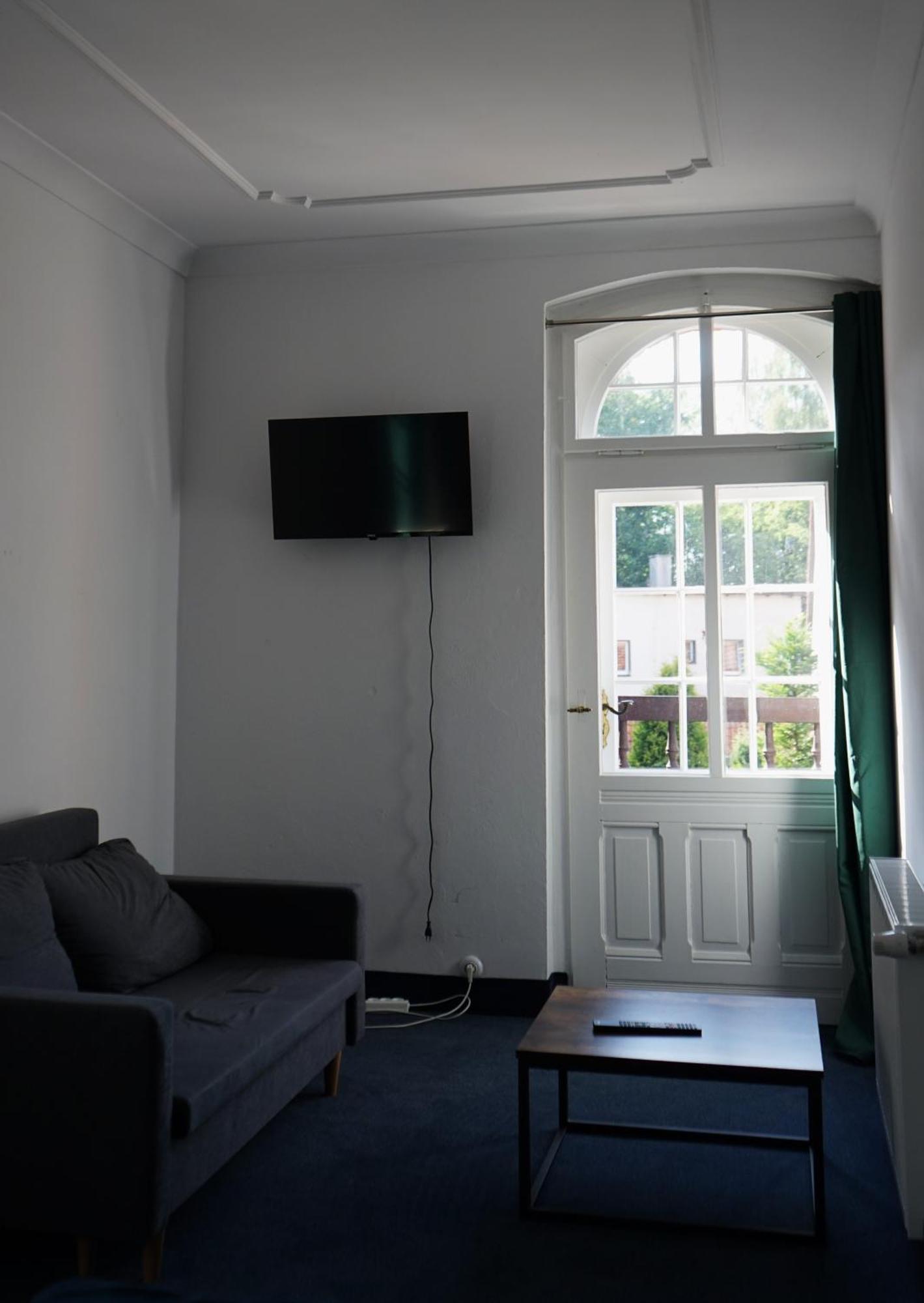 Hotel Krasnoludki Sosnowka  Bagian luar foto